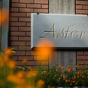 Astor Modena